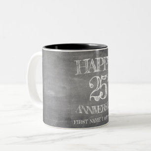 Caneca De Café Em Dois Tons Feliz 25 do conselho de giz