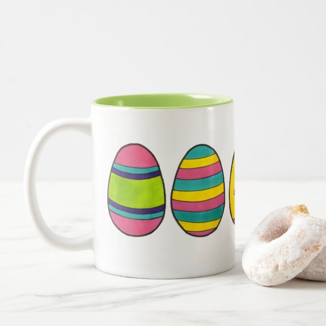 Caneca De Café Em Dois Tons Felz pascoa Pintado, Ovos De Caça, Springtime (Com Donut)