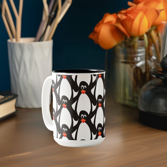 Caneca De Café Em Dois Tons Festa Matinal do Pinguim (Criador carregado)