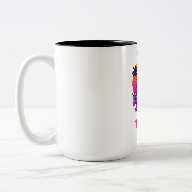 Caneca De Café Em Dois Tons Festa Retro de Dinossauros no Pôr do Sol Neon (Esquerda)