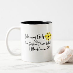 Caneca De Café Em Dois Tons Fevereiro As Meninas Estão Misturadas Com Um Pouco