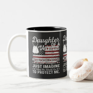Caneca De Café Em Dois Tons Filha De Uma Família Militar Patriótica Veterana