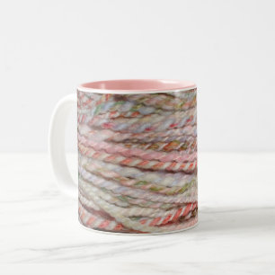 Caneca De Café Em Dois Tons fio em pinças