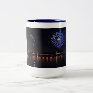 Caneca De Café Em Dois Tons Fireworks Com Relâmpago