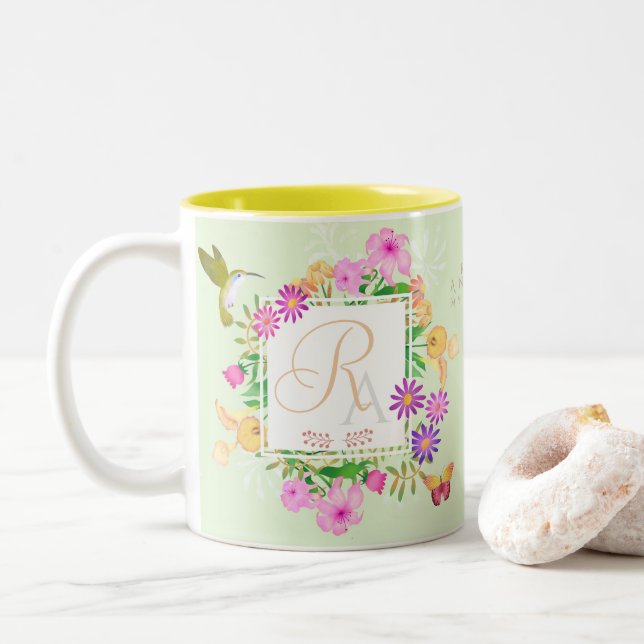 Caneca De Café Em Dois Tons Floral Garden Green Monograma Mug (Com Donut)