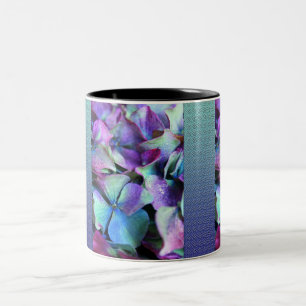 Caneca De Café Em Dois Tons Flores coloridas do roxo & da cerceta