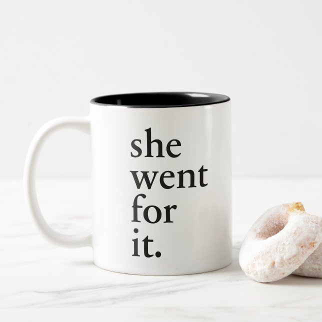 Caneca De Café Em Dois Tons Foi para ele - inspiração para mulheres (Com Donut)