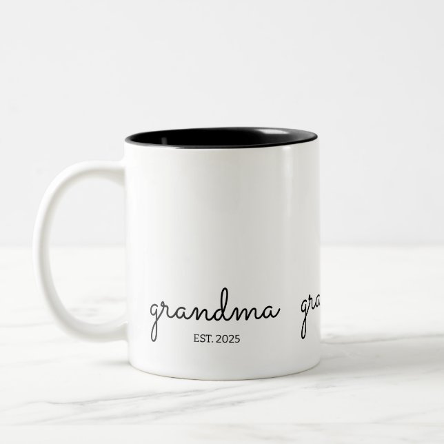 Caneca De Café Em Dois Tons Fonte de Letra Manuscrita Preta Estabelecida Avó (Esquerda)