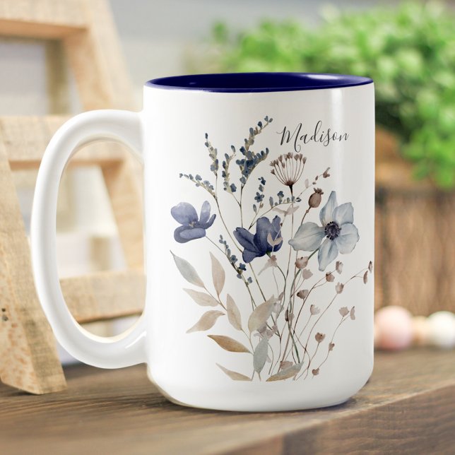 Caneca De Café Em Dois Tons Forma Azul, Bonito, Chic, Monogramas (Close up)