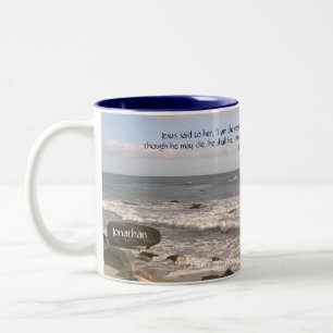 Caneca De Café Em Dois Tons Foto da Páscoa das Escrituras de Oceano com Ressur