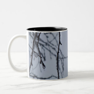 Caneca De Café Em Dois Tons Fotografia da natureza do inverno em Icy Branches