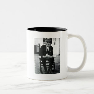 Caneca De Café Em Dois Tons Fotografia de John F. Kennedy 2