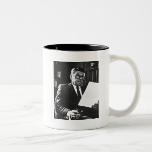 Caneca De Café Em Dois Tons Fotografia de Ronald Reagan