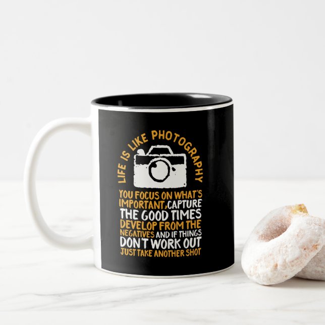 Caneca De Café Em Dois Tons Fotografia Motivacional Foco no que é importante (Com Donut)
