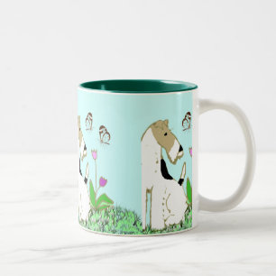 Caneca De Café Em Dois Tons Fox Terrier e borboletas do fio