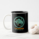 Caneca De Café Em Dois Tons Funny Taurus Zodiac - Sinal de Astrologia Aniversá<br><div class="desc">Taurus zodiac star e símbolo. Vintage retro design para esses nasceres em abril ou maio. Legal e engraçada mercadoria festa de aniversário para o bebê Taurus, rei, rainha, princesa e vida do partido. Perfeito para aqueles que amam constelação, astrologia, sigla de estrela e horóscopo. presente de Natal e excelente para...</div>