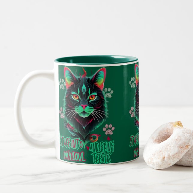 Caneca De Café Em Dois Tons Fusão de Gato Vibrante (Com Donut)