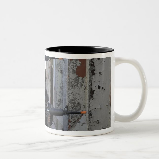 Caneca De Café Em Dois Tons Fuzileiros do Chile (Direita)