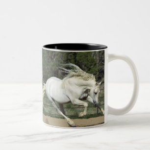 Caneca De Café Em Dois Tons Garanhão Andaluz correndo, PR