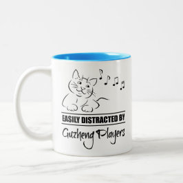 Caneca De Café Em Dois Tons Gato curioso facilmente distraído por jogadores de