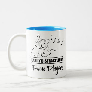 Caneca De Café Em Dois Tons Gato curioso facilmente distraído por jogadores de