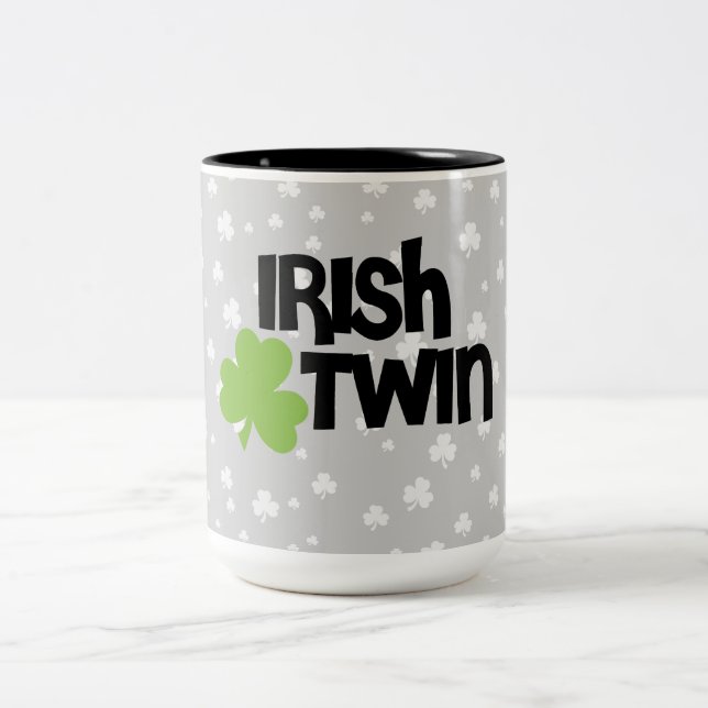 Caneca De Café Em Dois Tons Gêmeo do irlandês (Centro)