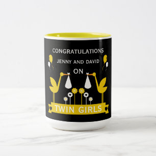 Caneca De Café Em Dois Tons gêmeos de entrega de parabéns