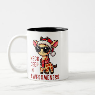 Caneca De Café Em Dois Tons Girafa de Natal com óculos de sol, Papais noeis fe