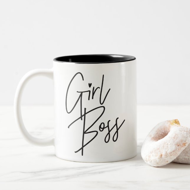 Caneca De Café Em Dois Tons GIRL BOSS moderno com letra mínima a preto (Com Donut)