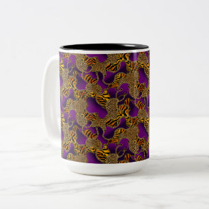 Caneca De Café Em Dois Tons Glamour Urbano com Estampa Animal e Correntes sobr