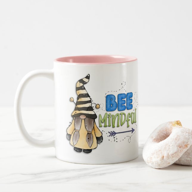 Caneca De Café Em Dois Tons Gnomo Bee Kind (Com Donut)