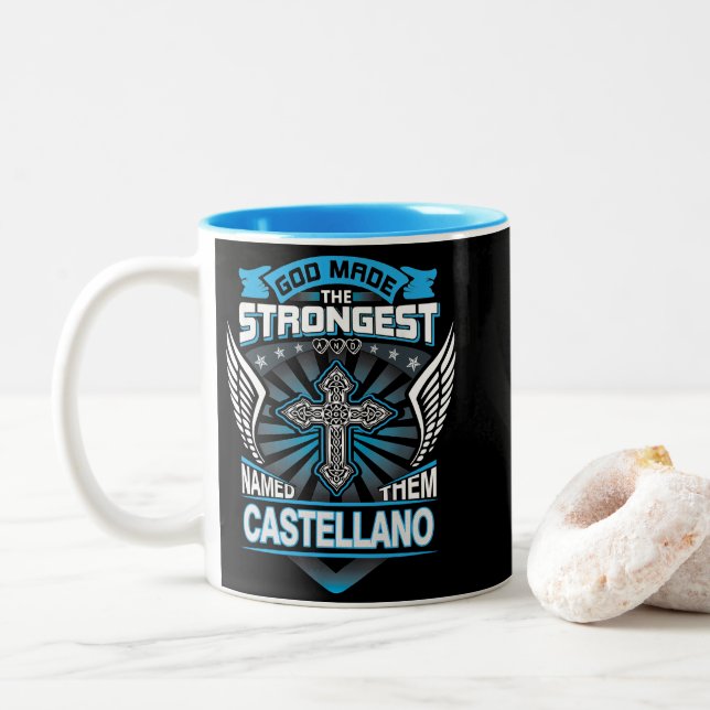 Caneca De Café Em Dois Tons God Made The Strongest And Named Them Castellano (Com Donut)