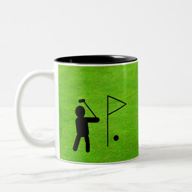 Caneca De Café Em Dois Tons Golfista Personalizado em Hole Silhouette, Verdes (Esquerda)