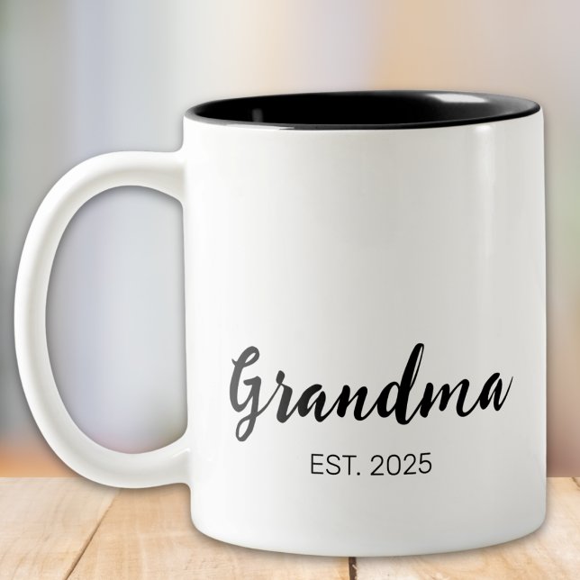 Caneca De Café Em Dois Tons Grandma Established  (Criador carregado)