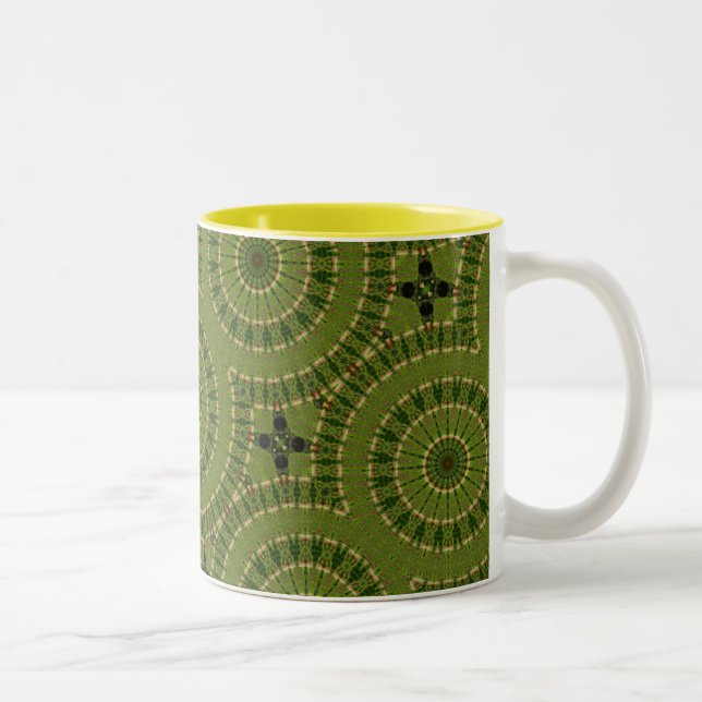 Caneca De Café Em Dois Tons Green Wheel Mandala / Grünes Rad Mandala (Direita)