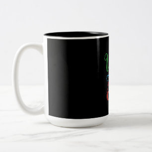 Caneca De Café Em Dois Tons Halloween Witch Caminhando Para O Café