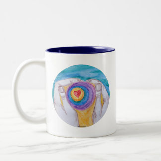 Caneca De Café Em Dois Tons Heart in Hands Cir No-Saying; titled; dig signed