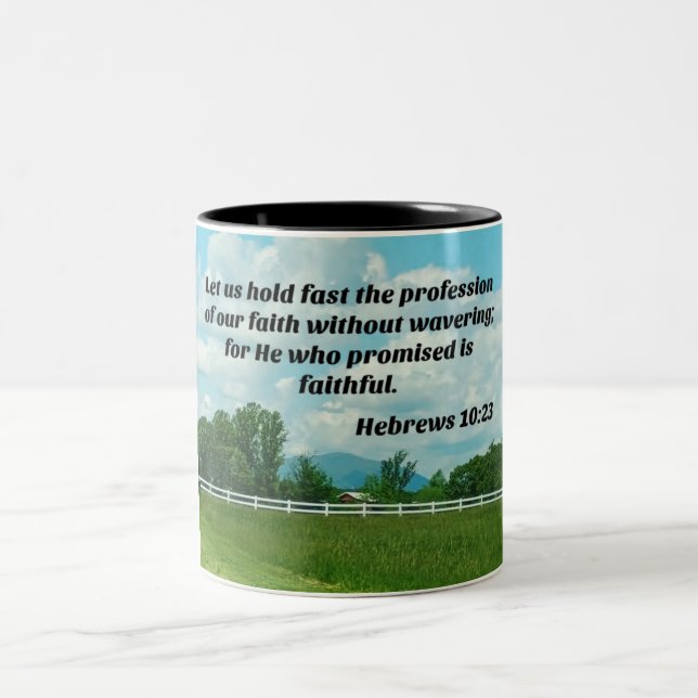 Caneca De Café Em Dois Tons Hebraicos 10:23 Mantenhamos a profissão de (Centro)