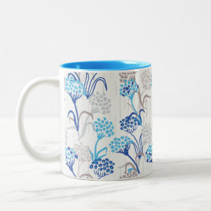 Caneca De Café Em Dois Tons Hídrangea floral leve e aérea