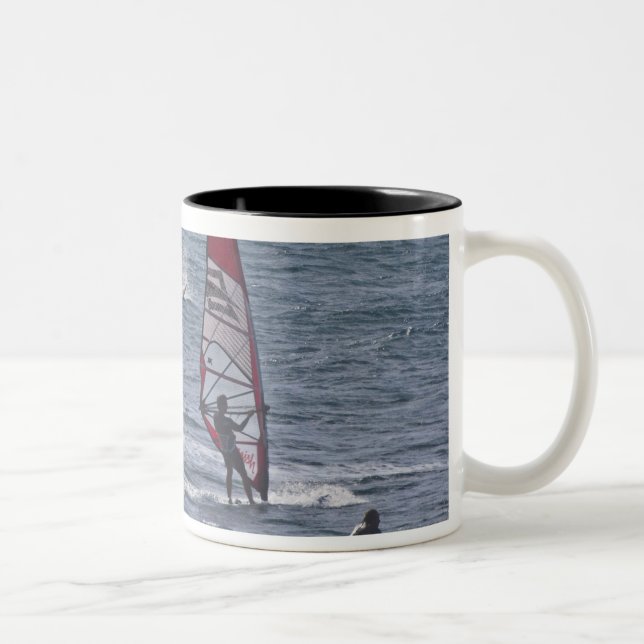 Caneca De Café Em Dois Tons Homens praticando windsurf (Direita)