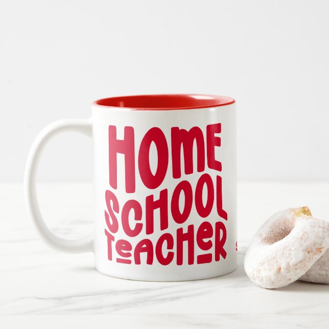 Caneca De Café Em Dois Tons Homeschool Teacher | Red Typography Design (Com Donut)