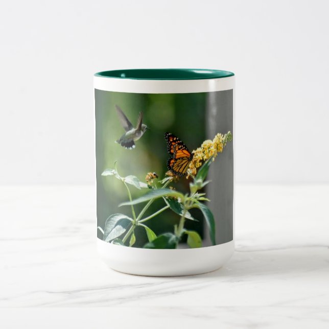 Caneca De Café Em Dois Tons Hummingbird e Borboleta Mug (Centro)
