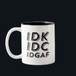 Caneca De Café Em Dois Tons IDC IDGAF Funny Sarcasage Vintage Tipo de Retro<br><div class="desc">Vintage Retro IDC IDGAF. Vintagem engraçada, sarcástica e design retrógrada para aqueles que apreciam humor, sarcasmo, trocadilho, piadas e ditado sarcástico espirituoso. Esta mercadoria legal e intransigente da tipografia é excelente de espalhar diversão e rir. Slogan de excelente para expressar seu sentimento rabugento depois de lidar com alguns tolos e...</div>
