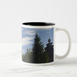 Caneca De Café Em Dois Tons igreja ortodoxa russa de madeira tradicional