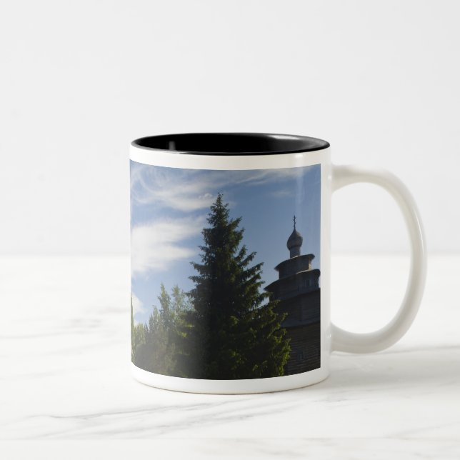 Caneca De Café Em Dois Tons igreja ortodoxa russa de madeira tradicional (Direita)