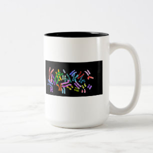 Caneca De Café Em Dois Tons Imagem dos cromossomas humanos no copo de café da