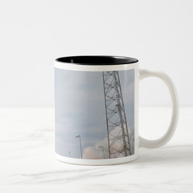Caneca De Café Em Dois Tons Incêndio e sinal de fumo (Direita)