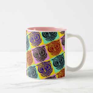 Caneca De Café Em Dois Tons incrível padrão de coruja de cores