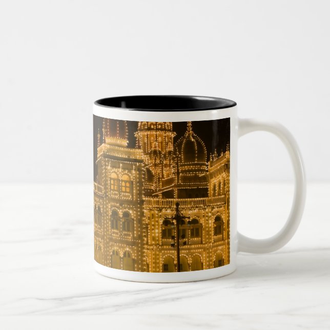 Caneca De Café Em Dois Tons ÍNDIA, Karnataka, Mysore: Palácio do Majaraja (c. (Direita)