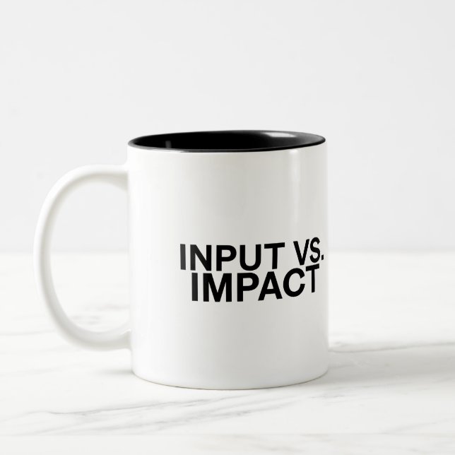 Caneca De Café Em Dois Tons Input vs. Impact Large Minimalist (Esquerda)